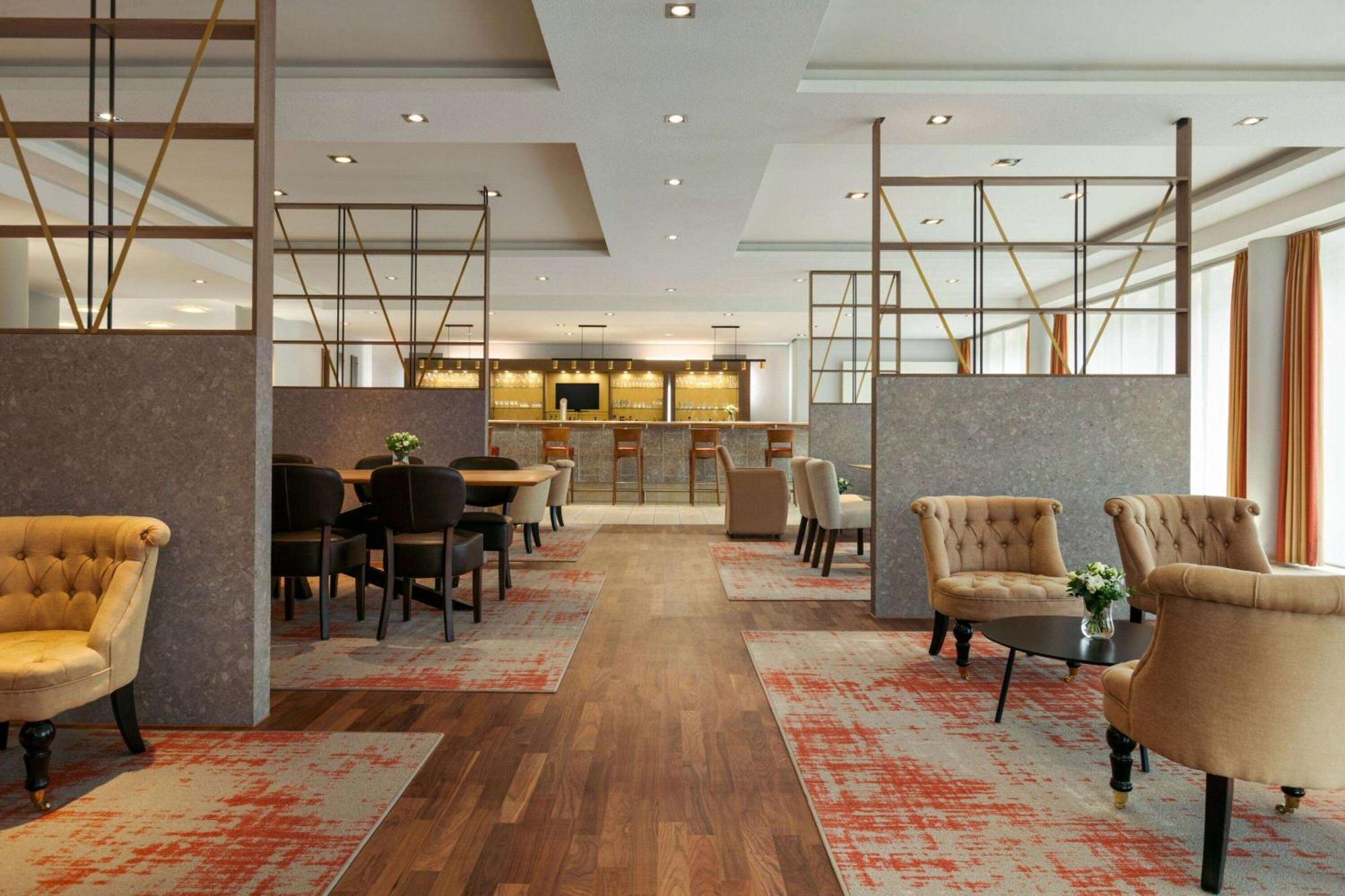 Ramada By Wyndham Duesseldorf Ratingen Hotel Exterior foto